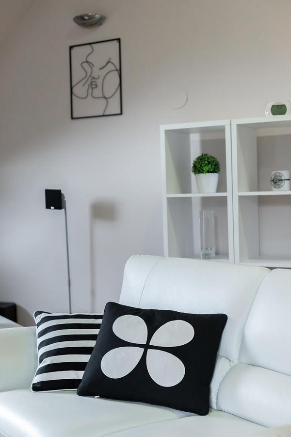 Suzana Iron's Apartment